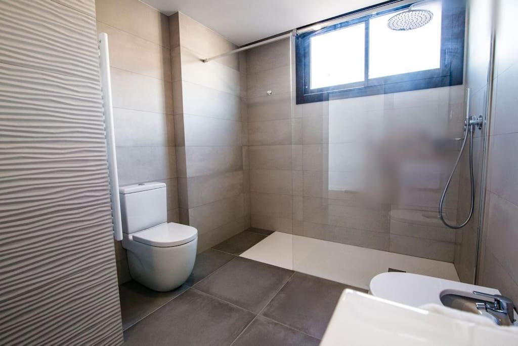 Atico Con Terraza En El Centro De Reus Apartment Ngoại thất bức ảnh