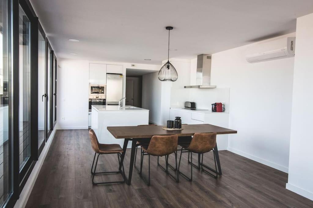 Atico Con Terraza En El Centro De Reus Apartment Ngoại thất bức ảnh