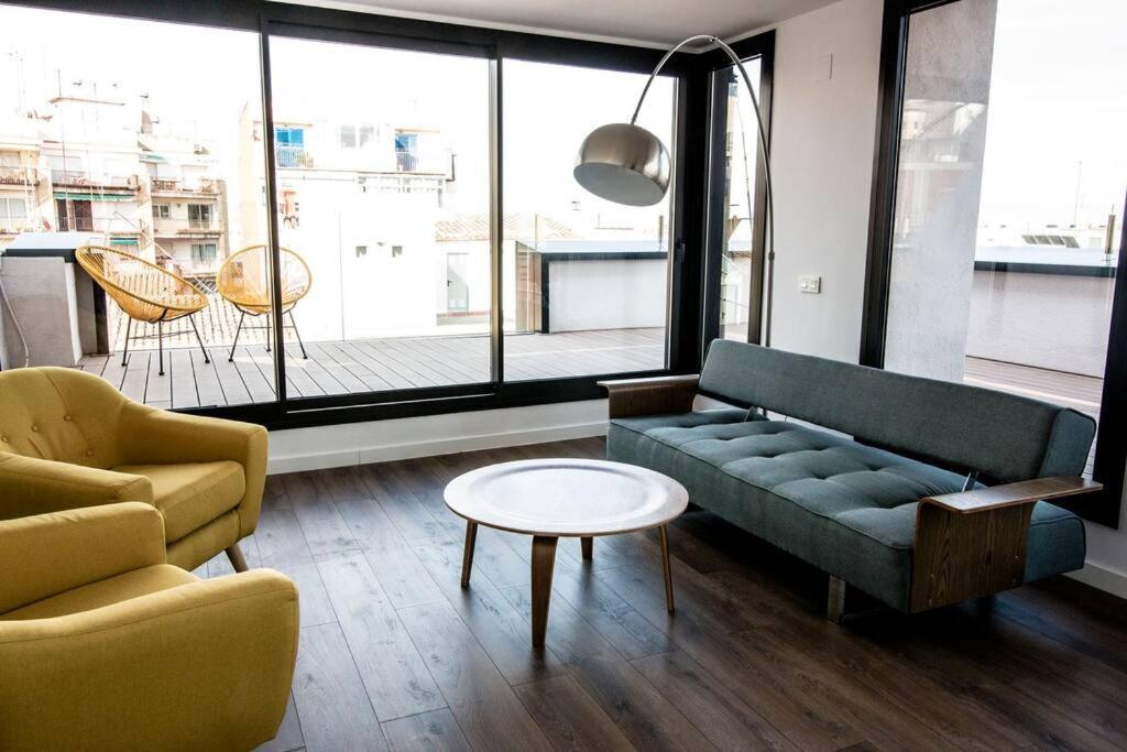 Atico Con Terraza En El Centro De Reus Apartment Ngoại thất bức ảnh